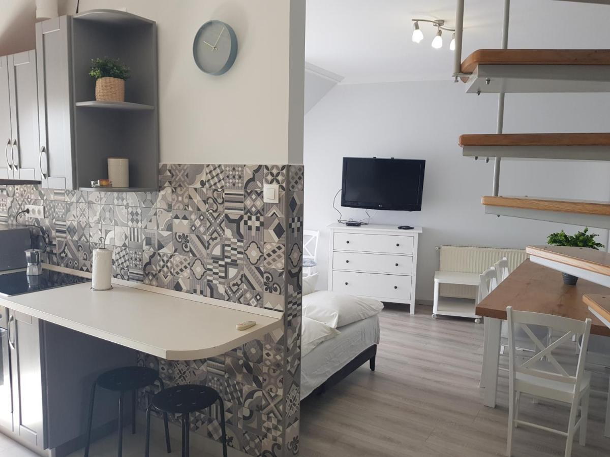 Zoli Apartmanok-Adri Koelcsey 32 Hajdúszoboszló المظهر الخارجي الصورة