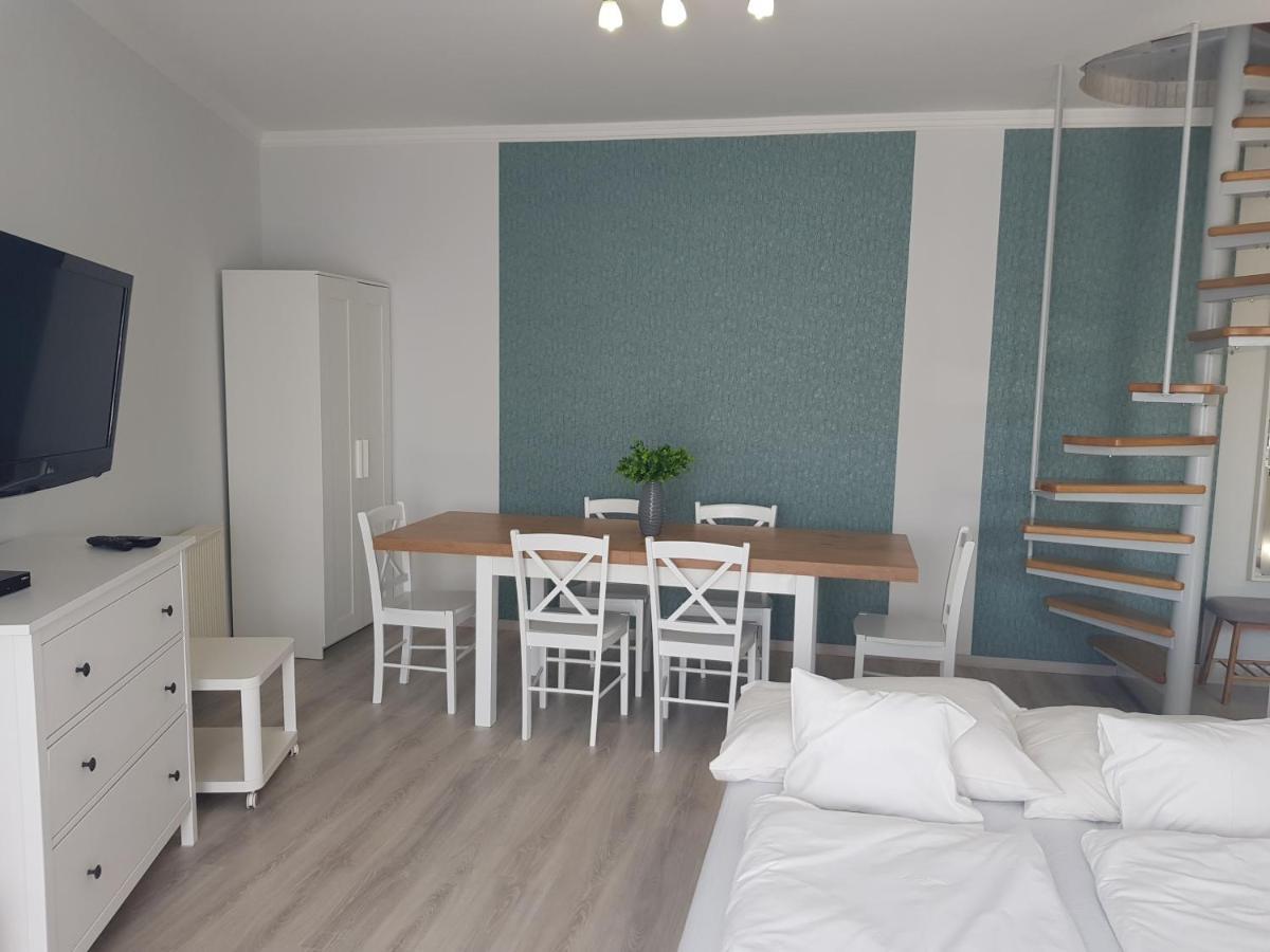 Zoli Apartmanok-Adri Koelcsey 32 Hajdúszoboszló المظهر الخارجي الصورة