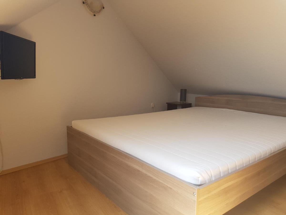 Zoli Apartmanok-Adri Koelcsey 32 Hajdúszoboszló المظهر الخارجي الصورة